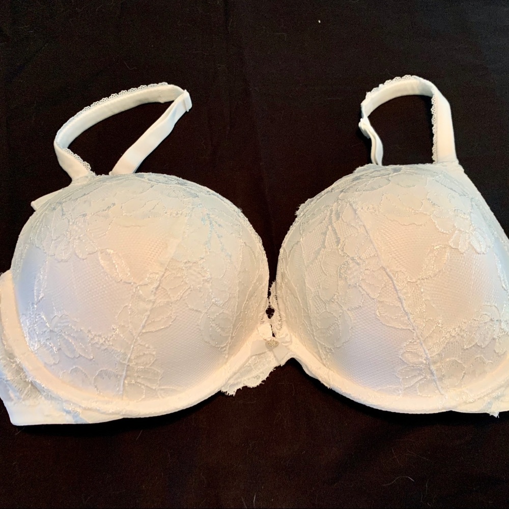 Victoria’s Secret push up bra
